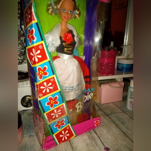 International Barbie - Picture 2 of 2